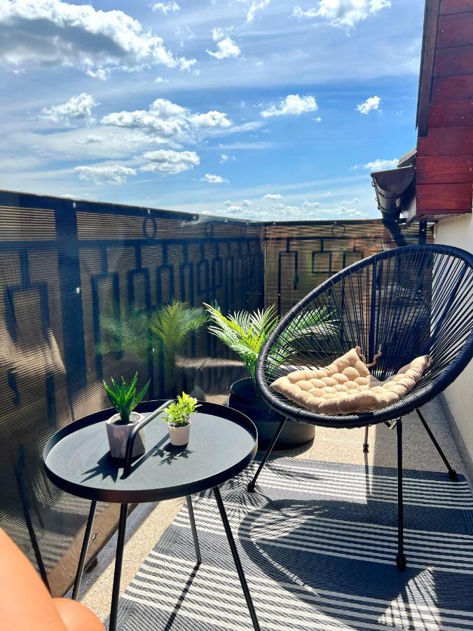 Studio Poienii - A Cozy Stay 5 Min Away From The Center Bistriţa エクステリア 写真