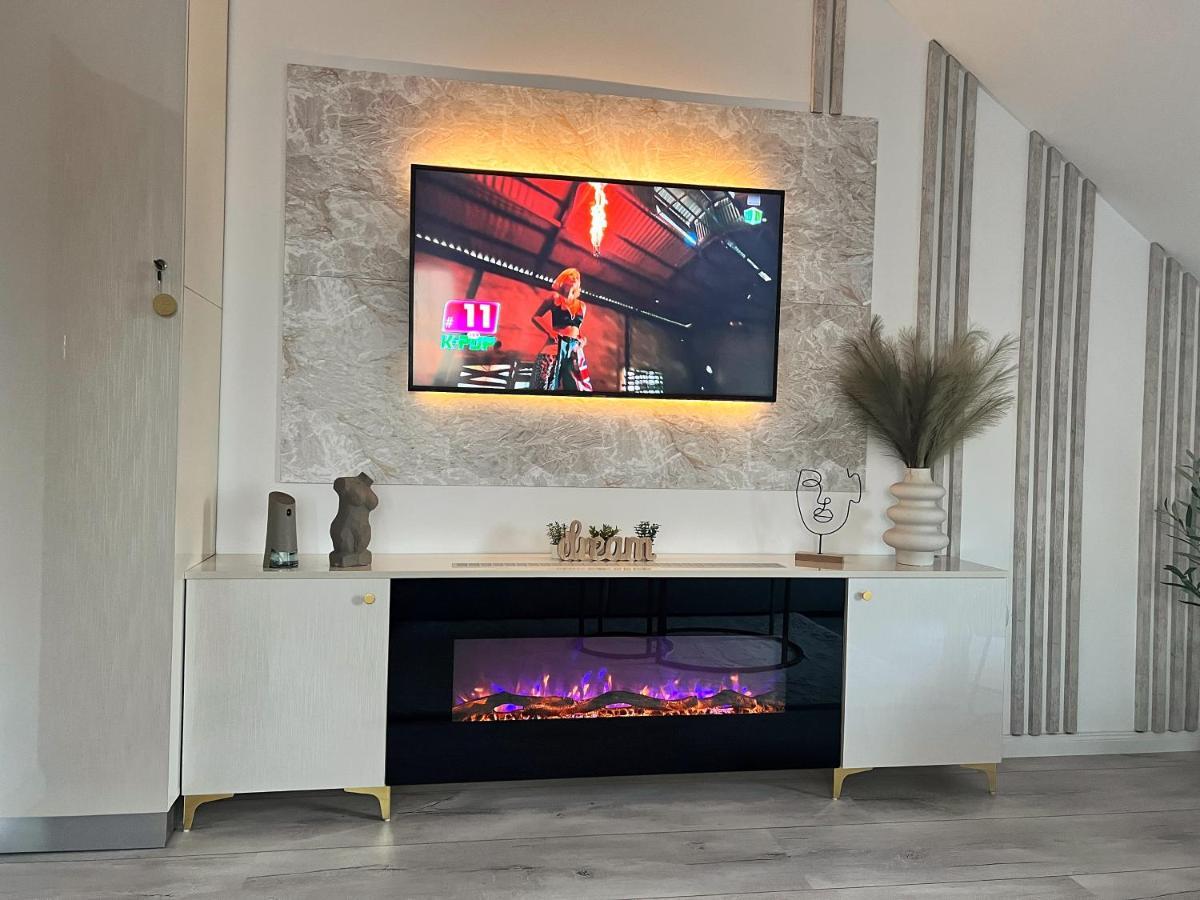 Studio Poienii - A Cozy Stay 5 Min Away From The Center Bistriţa エクステリア 写真